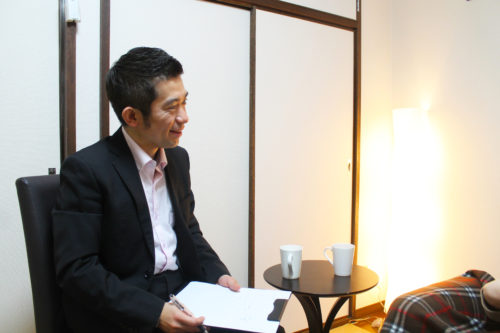 ちなみに私は、心理カウンセラーやセラピストとして８年間、活動しています。